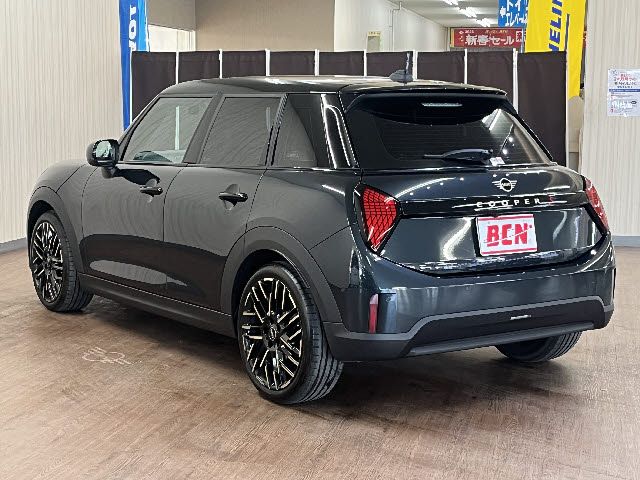 MINI COOPER 5DOOR