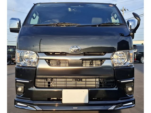 HIACE van 4WD