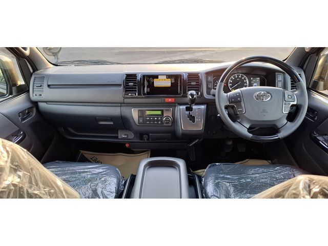 HIACE van 4WD