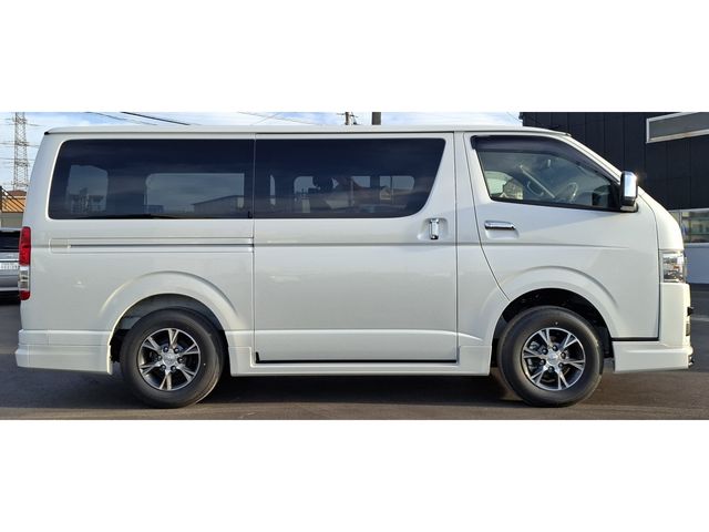 HIACE van 4WD