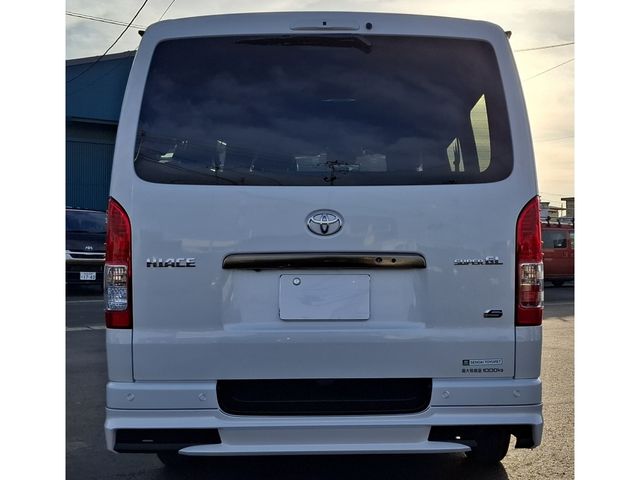 HIACE van 4WD