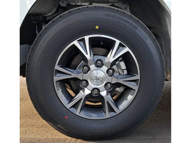 HIACE van 4WD