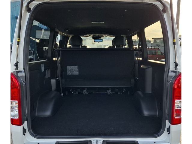 HIACE van 4WD