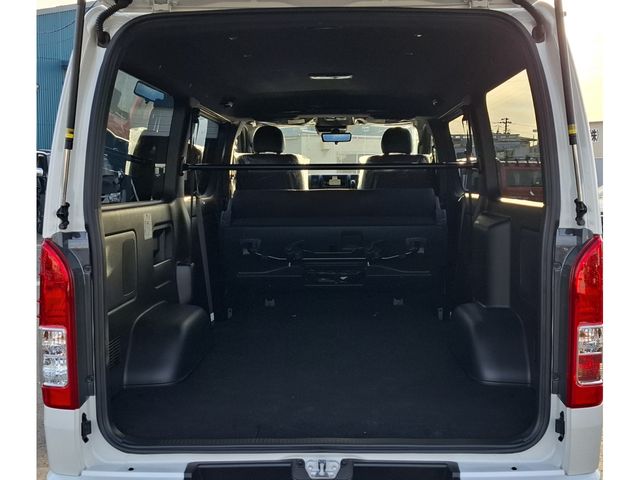 HIACE van 4WD
