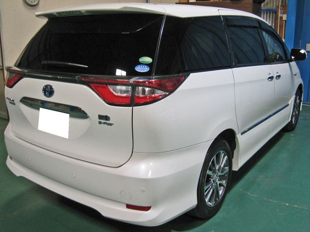 ESTIMA HYBRID 4WD