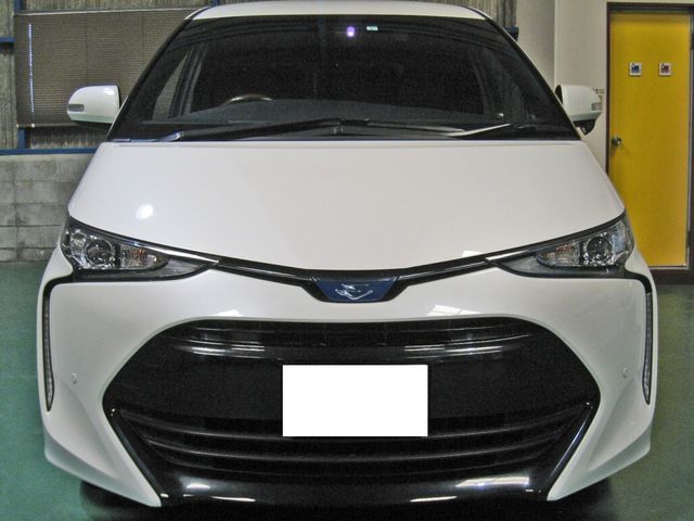 ESTIMA HYBRID 4WD