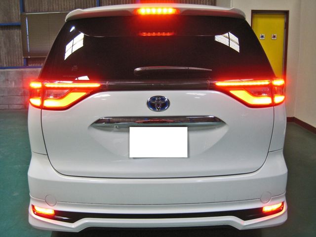 ESTIMA HYBRID 4WD