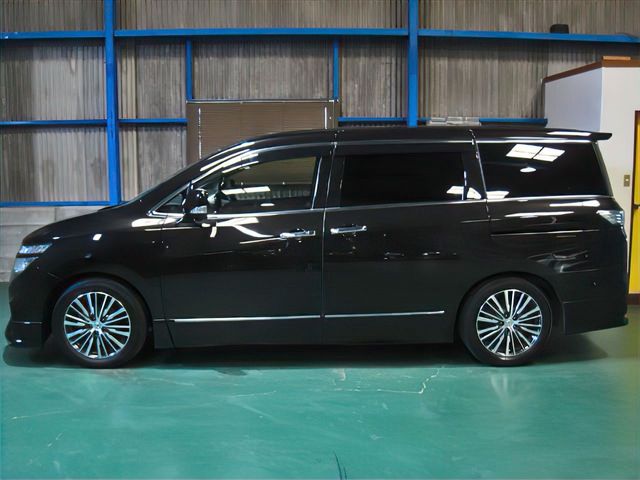 ELGRAND  4WD