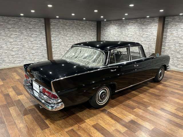 MERCEDES BENZ S-Class