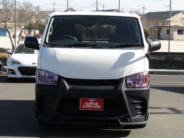 HIACE van 2WD