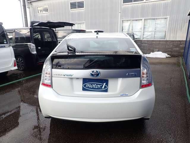 PRIUS PHV