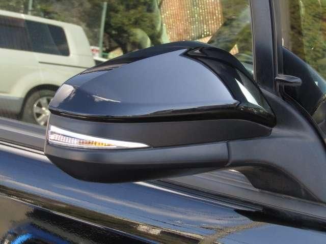VOXY HYBRID 4WD