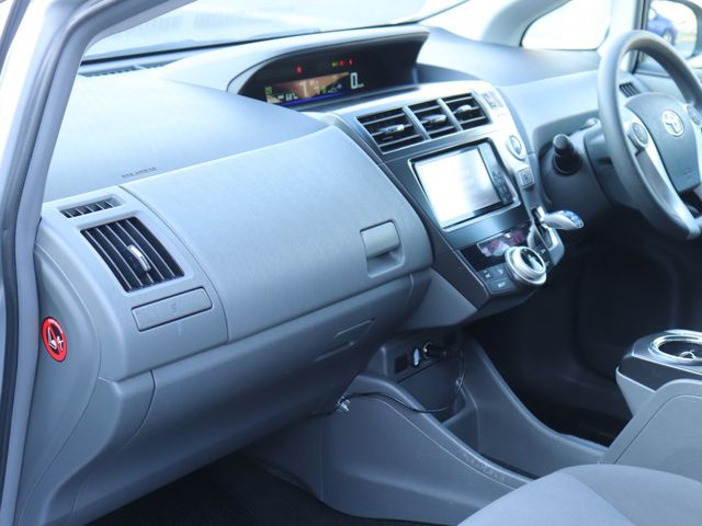 PRIUS Alpha