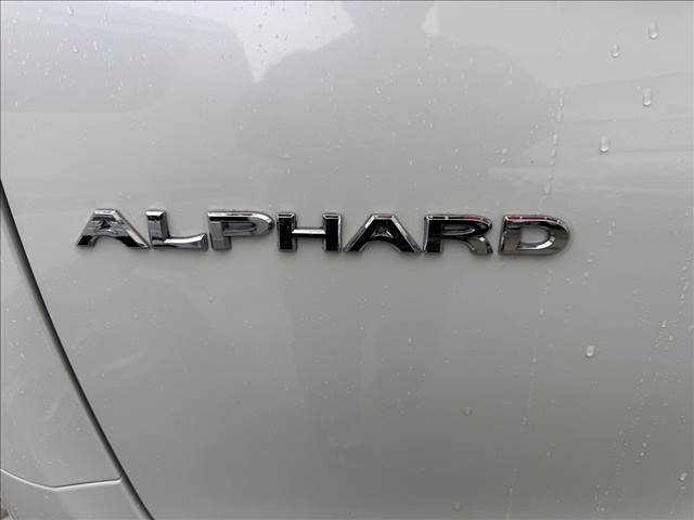 Alphard Hybrid