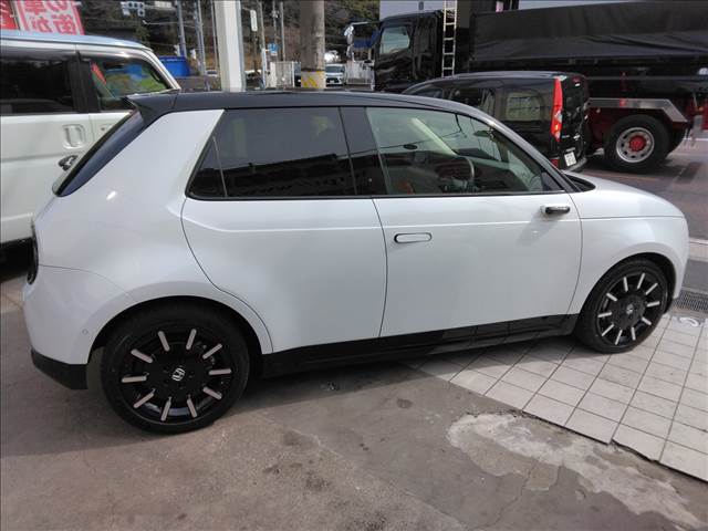 Honda e