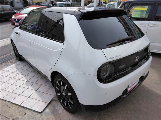 Honda e