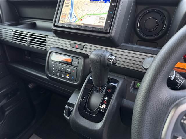 N-VAN