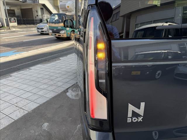 N-BOX