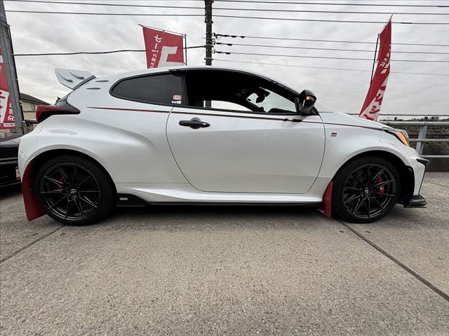 GR Yaris
