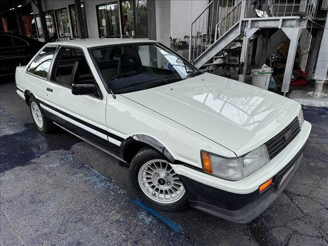 Corolla Levin