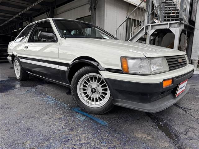 Corolla Levin
