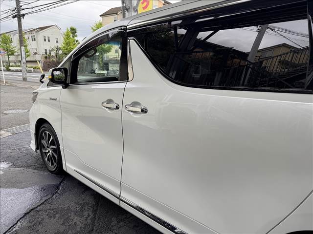 Alphard Hybrid