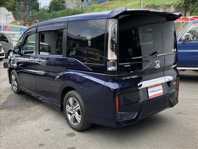 Step Wagon Spada Hybrid