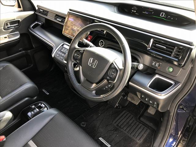Step Wagon Spada Hybrid