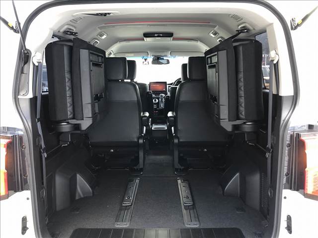 Delica D5