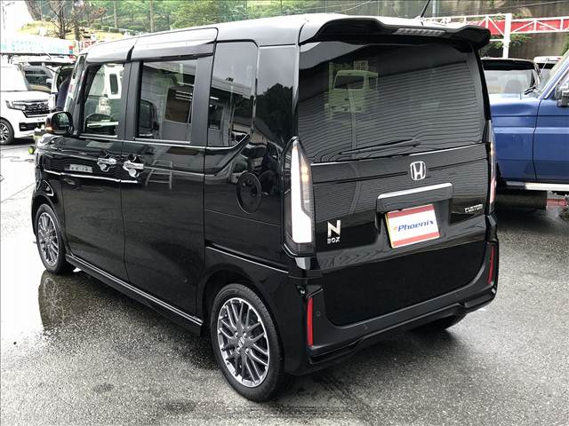 N-BOX