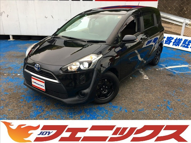Sienta Hybrid