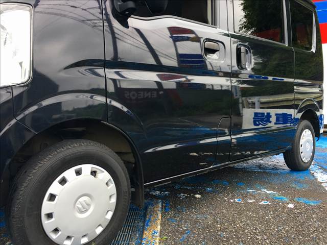 エブリイ