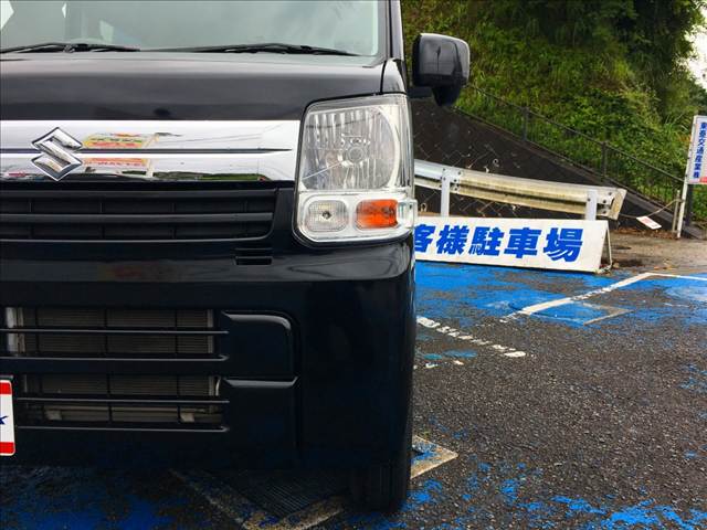 エブリイ
