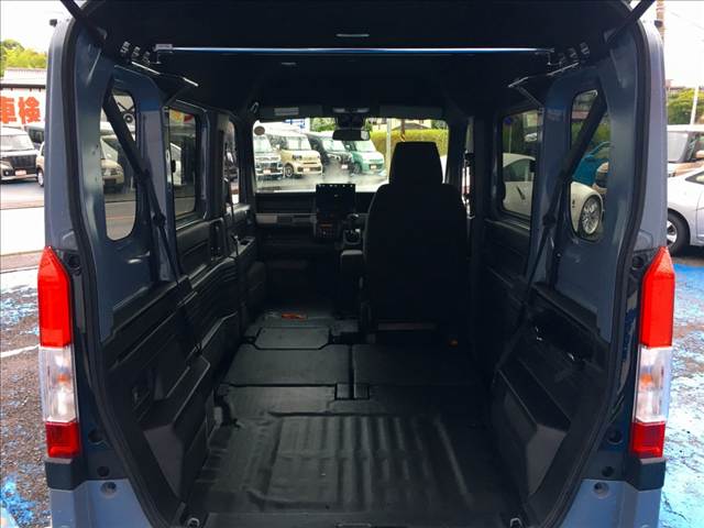 N-VAN