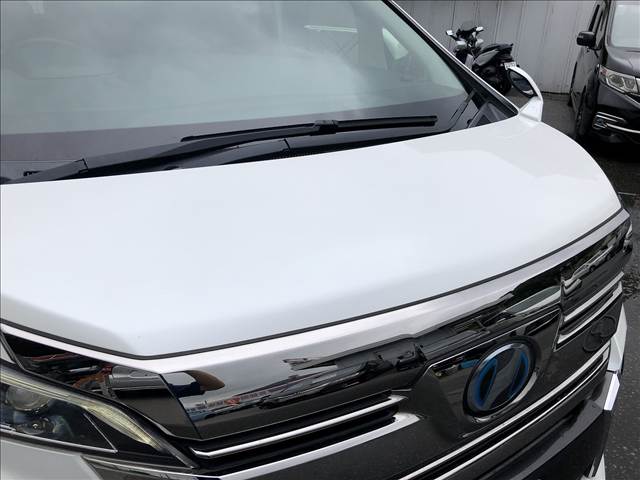 Vellfire Hybrid