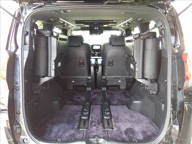 Alphard Hybrid