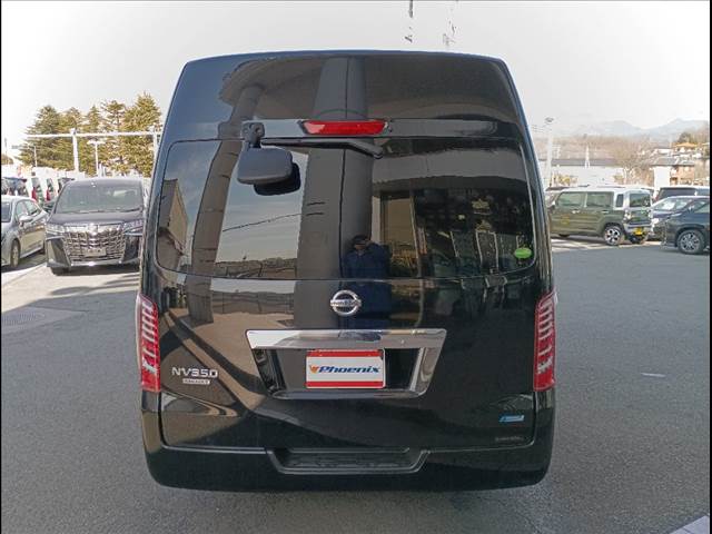 NV350 Caravan