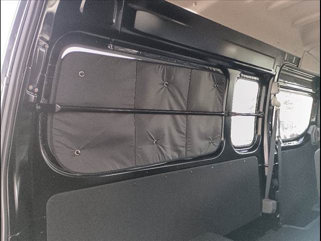 NV350 Caravan