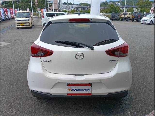 MAZDA2