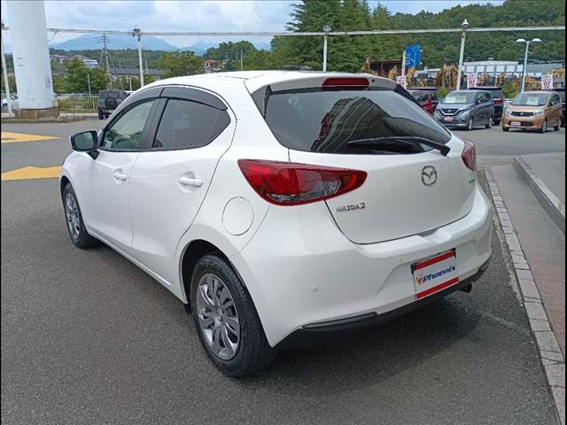 MAZDA2