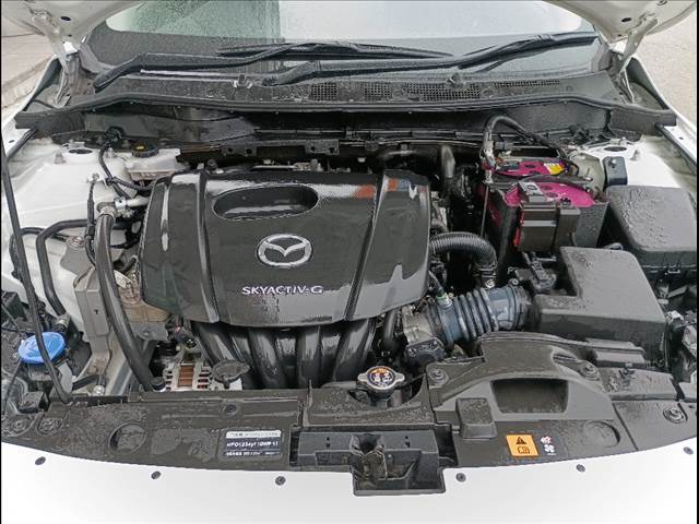 MAZDA2