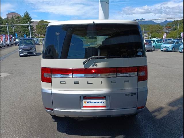 Delica D5