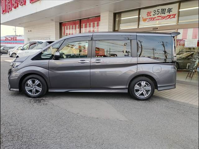Step Wagon Spada