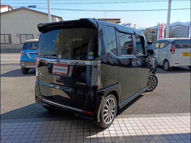 N-BOX