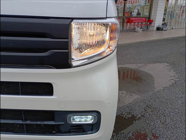 N-VAN