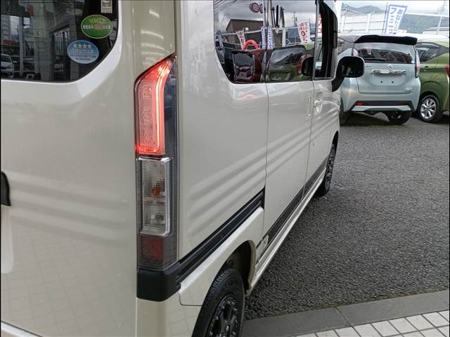 N-VAN