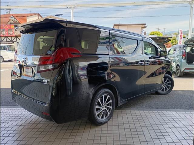 Alphard Hybrid