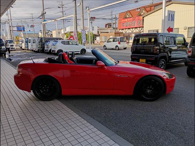 S2000