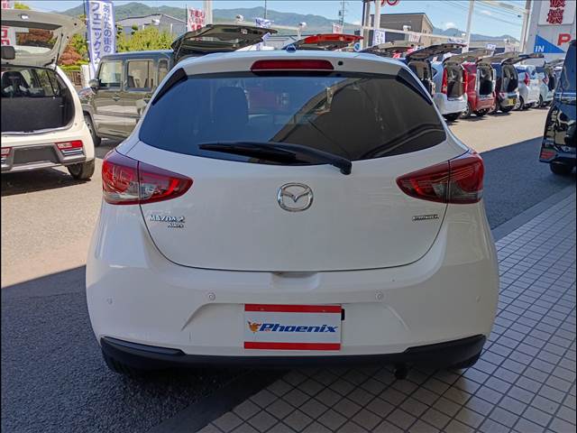 MAZDA2