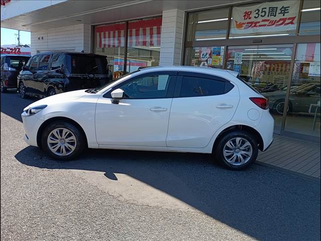 MAZDA2